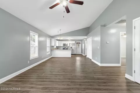 102 Bay Tree Cir, Hampstead, NC 28443 photo 21