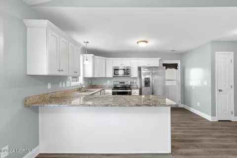 102 Bay Tree Cir, Hampstead, NC 28443 photo 18