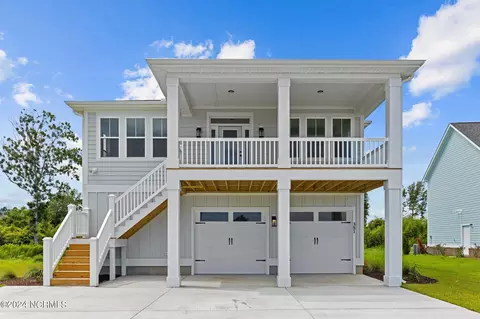 305 Coastline Cir, Cedar Point, NC 28584