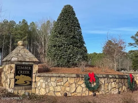 3320 Oak Leaf Dr, Rocky Mount, NC 27804