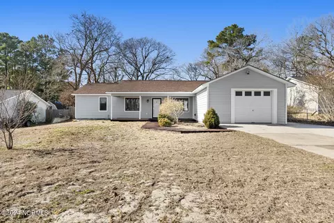 167 Bannermans Mill Rd, Richlands, NC 28574