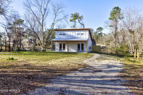 545 Hoover Rd, Hampstead, NC 28443 photo 2