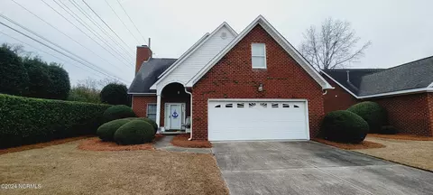 4004 Albion Dr, Winterville, NC 28590