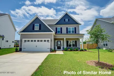 2818 Longleaf Pine Cir, Leland, NC 28451
