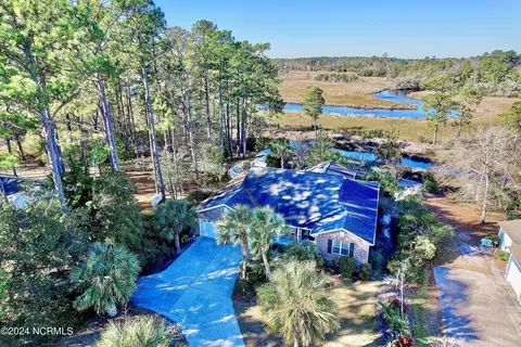 4604 Bluff Dr, Shallotte, NC 28470