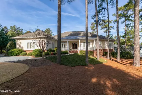 16 Invershin Ct, Pinehurst, NC 28374