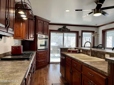 511 Hubert Blvd, Hubert, NC 28539 photo 11