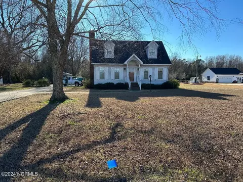 7574 Nc-903, Ayden, NC 28513