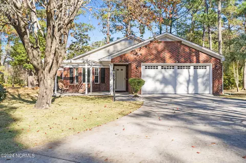 31 Calabash Dr, Carolina Shores, NC 28467