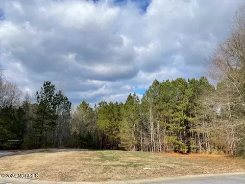 2533 Belmont Lake Dr, Rocky Mount, NC 27804