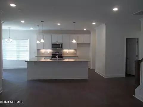 201 Balustrade Way, Hampstead, NC 28443 photo 11