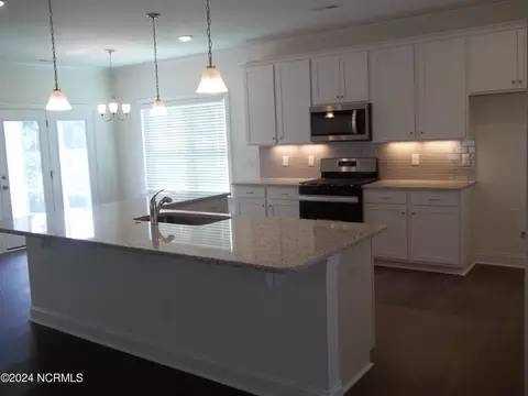 201 Balustrade Way, Hampstead, NC 28443 photo 9