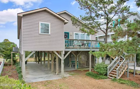 108 Seaside Dr, Holden Beach, NC 28462