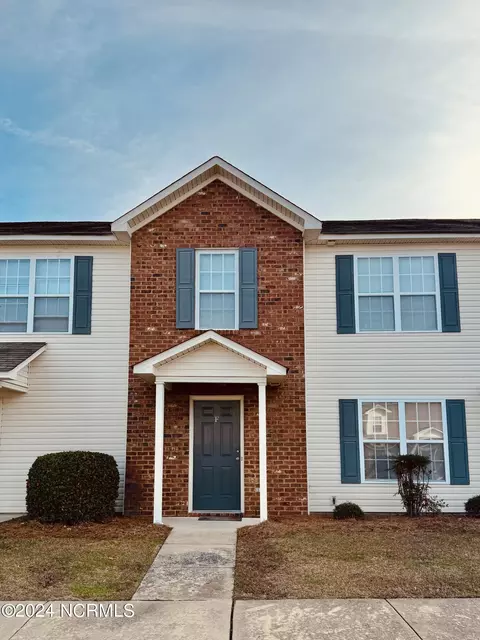 4135 Dudleys Grant Dr #F, Winterville, NC 28590