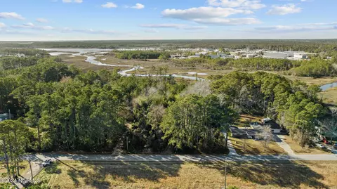 521 Tuttles Grove Rd, Beaufort, NC 28516