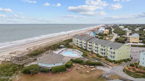 9201 Coast Guard Rd #A104, Emerald Isle, NC 28594