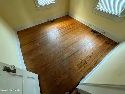300 E Walnut St, Tarboro, NC 27886 photo 6