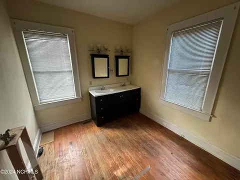 300 E Walnut St, Tarboro, NC 27886 photo 13