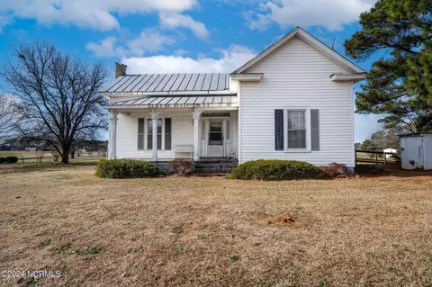 5526 Stanhope Methodist Rd, Spring Hope, NC 27882