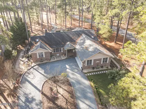 290 Longleaf Dr, West End, NC 27376 photo 2