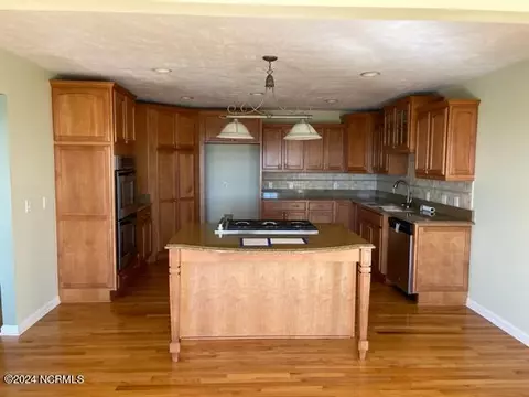 Kitchen - 84 Victor Ln, Hampstead, NC 28443 photo 1 of 3