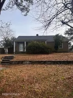 103 Bay View Ave, Morehead City, NC 28557