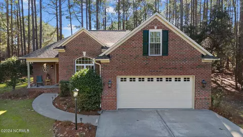 904 Freeport Ct, New Bern, NC 28560