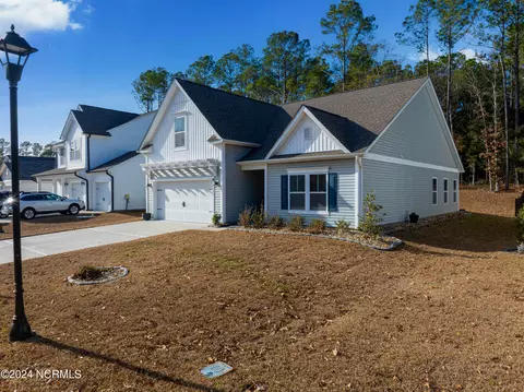 2545 Provence Dr SE, Bolivia, NC 28422