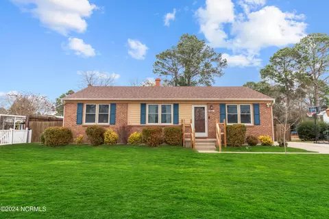 403 Cardinal Dr, Goldsboro, NC 27534