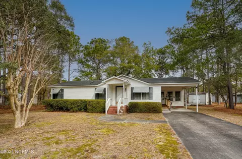 4472 Rising Meadows Ct SW, Shallotte, NC 28470