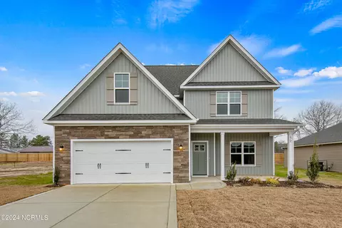 172 Leona Dr, Raeford, NC 28376