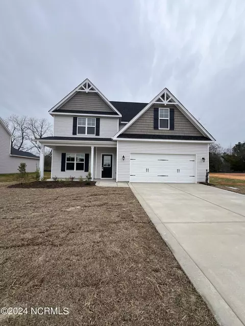 191 Leona Dr, Raeford, NC 28376