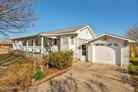 3172 Grifton Hugo Rd, Grifton, NC 28530