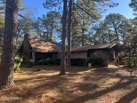 380 Ox Ridge Ln, Southern Pines, NC 28387