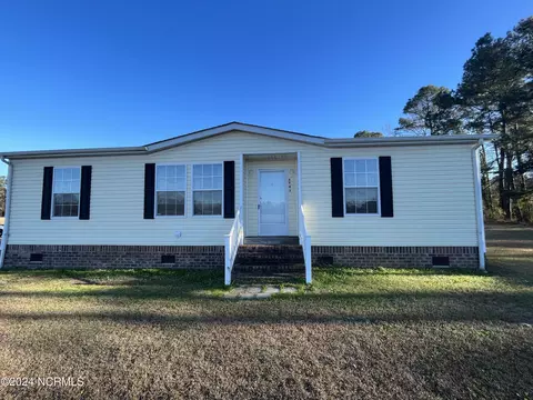 6943 Twisted Hickory Rd, Elizabethtown, NC 28337