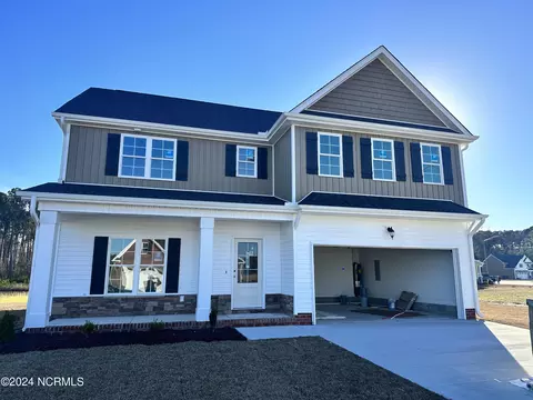 917 Finn Ct, Greenville, NC 27834