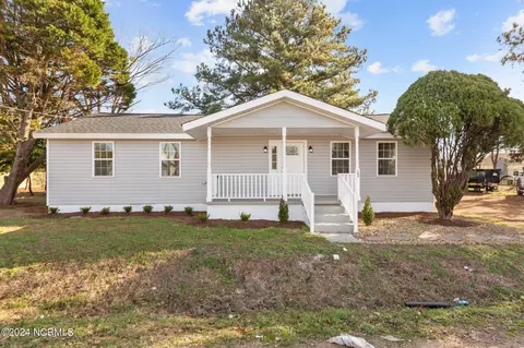 104 Owens St, Greenville, NC 27834