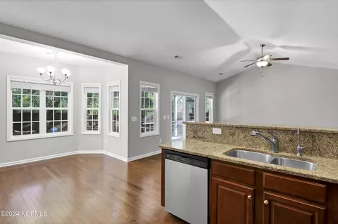 241 Hickory Point Rd, Hampstead, NC 28443 photo 10