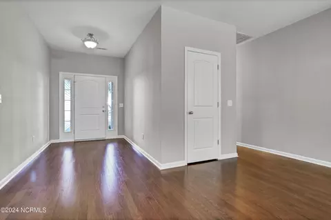 241 Hickory Point Rd, Hampstead, NC 28443 photo 4