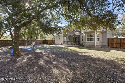 241 Hickory Point Rd, Hampstead, NC 28443 photo 26