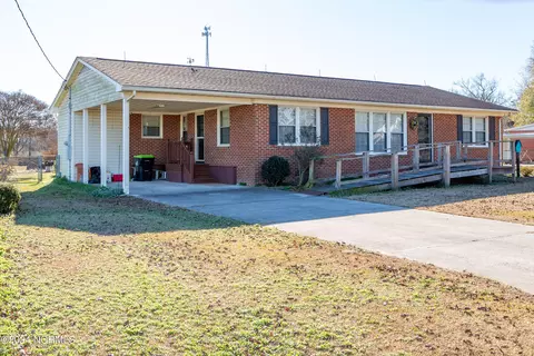85 W Faison Ave, Turkey, NC 28393