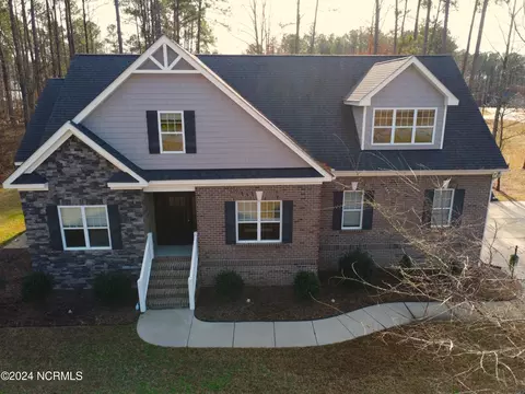 2195 Living Stone Dr, Rocky Mount, NC 27804