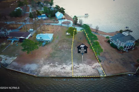 000 Riverside Dr, New Bern, NC 28560