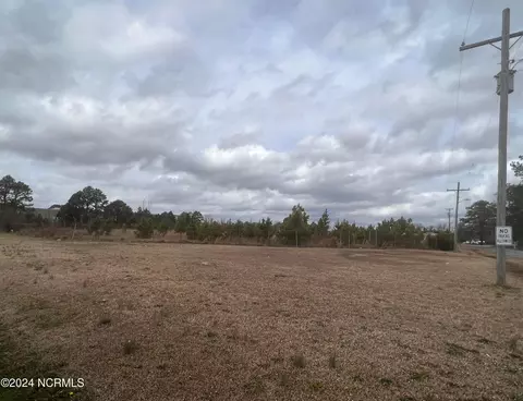 2535 Old River Rd, Greenville, NC 27834