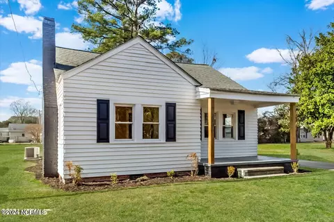 4196 Montague Ave, Ayden, NC 28513