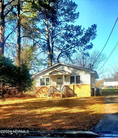1031 Shannon St, Elizabeth City, NC 27909
