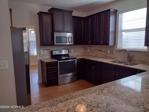 2191 Longshadow Dr, Graham, NC 27253 photo 9