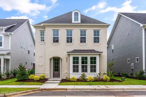 4033 Watersail Dr #130, Wilmington, NC 28409