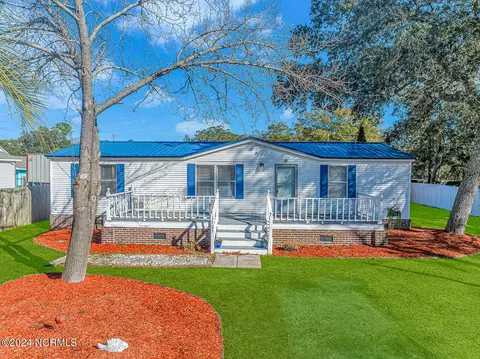 1705 Inland Dr SW, Ocean Isle Beach, NC 28469