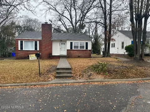 2602 Dunn St, Greenville, NC 27834